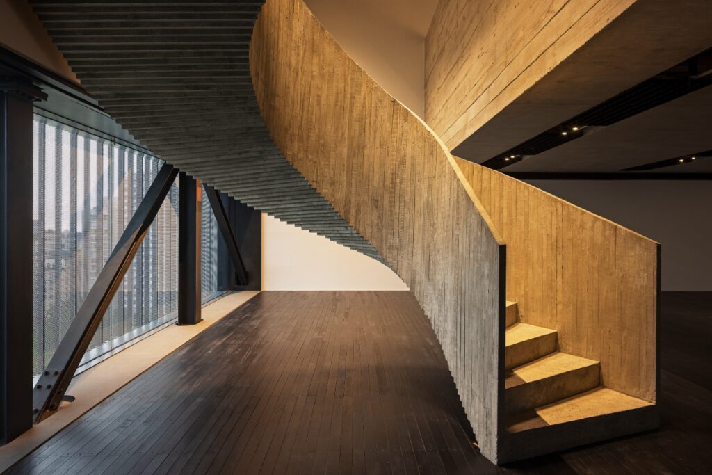 MASP cresce com arquitetura arrojada e estrutura metálica em novo prédio icônico