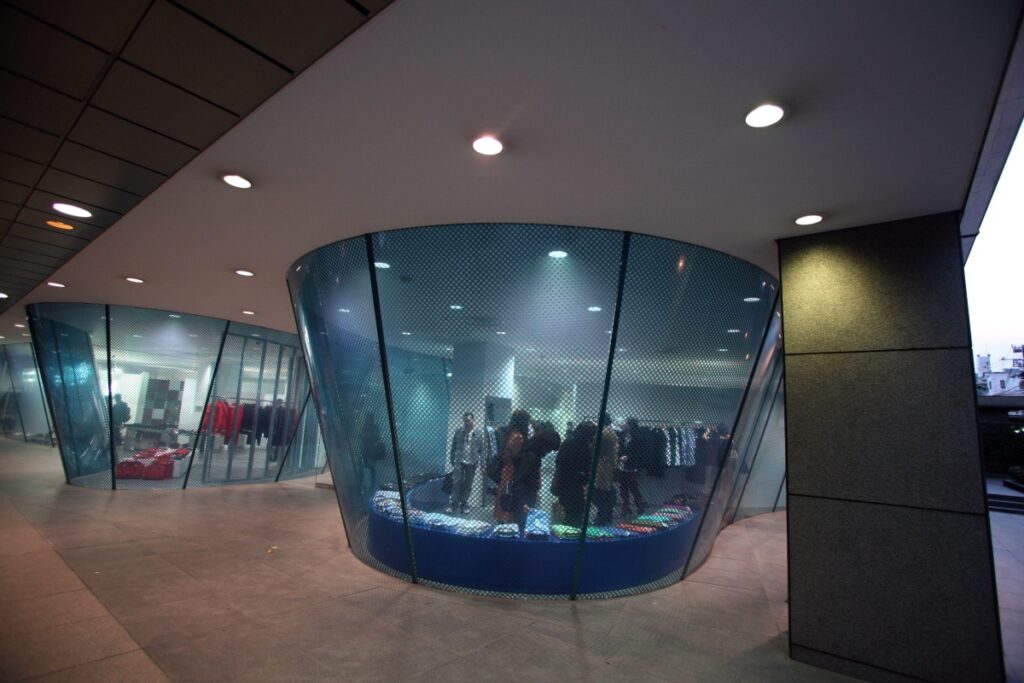Comme des Garçons e Iguatemi realizam festa secreta para celebrar a chegada da marca ao Brasil