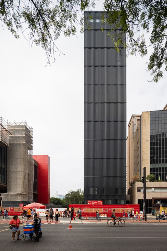 MASP cresce com arquitetura arrojada e estrutura metálica em novo prédio icônico